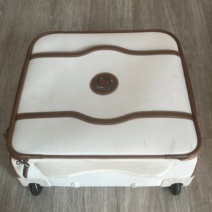 Delsey under-seater baggage